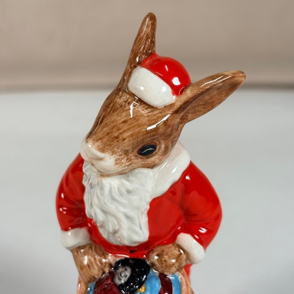 Royal Doulton Santa Bunnykins Happy Christmas Figurine Anthropomorphic 1981 4in - Picture 5 of 9
